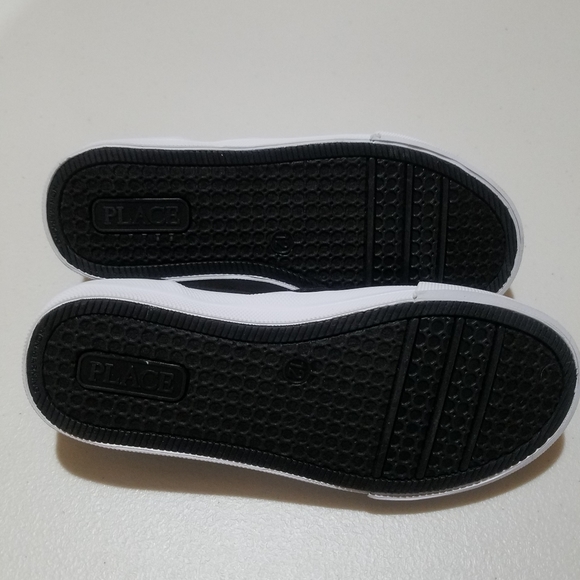 Boys uniform slip on sneakers - Picture 5 of 7